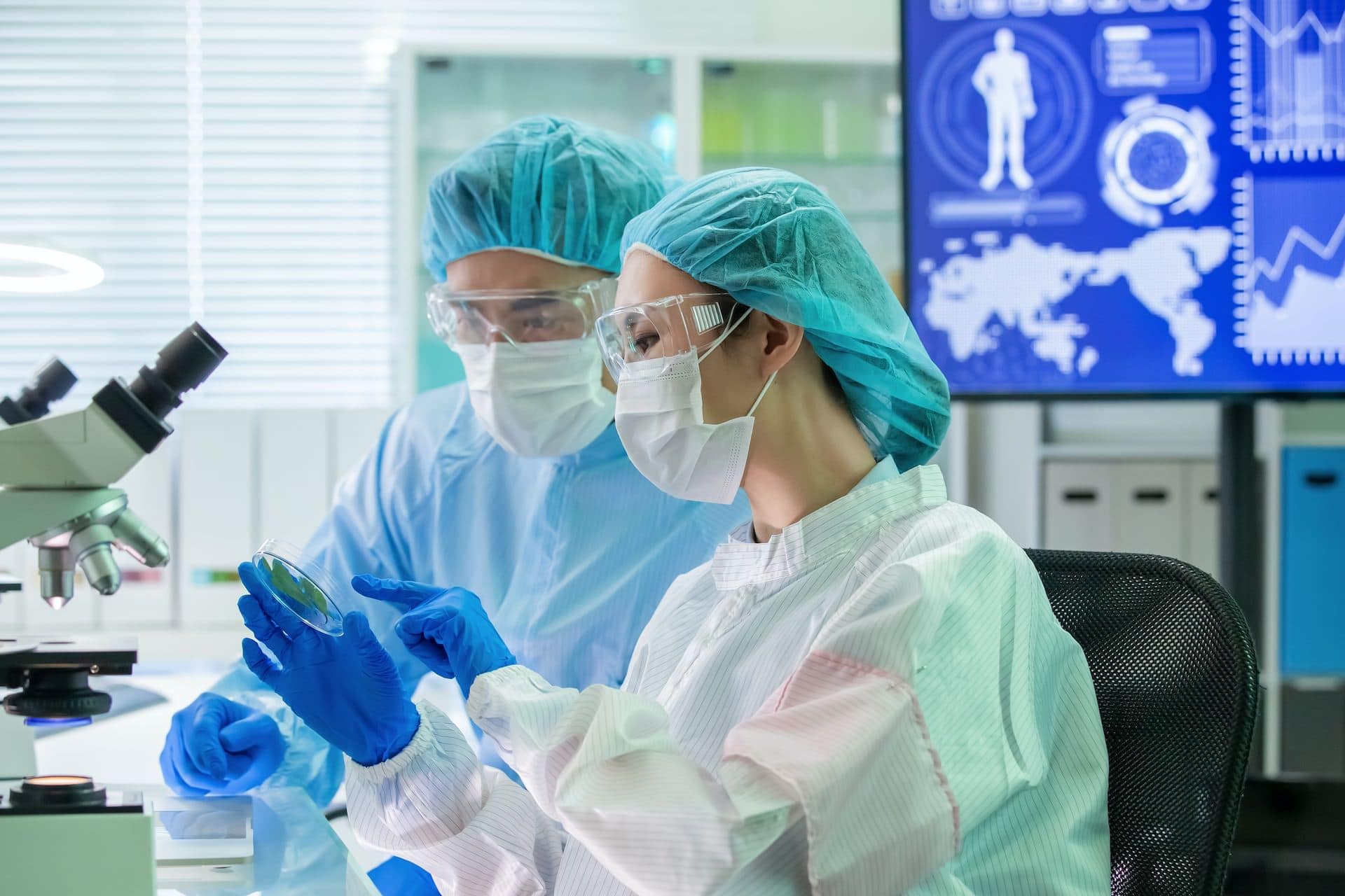 Image depicting Pfizer, a pharmaceutical company makes a cultural shift resulting in measurable, sustained safety performance